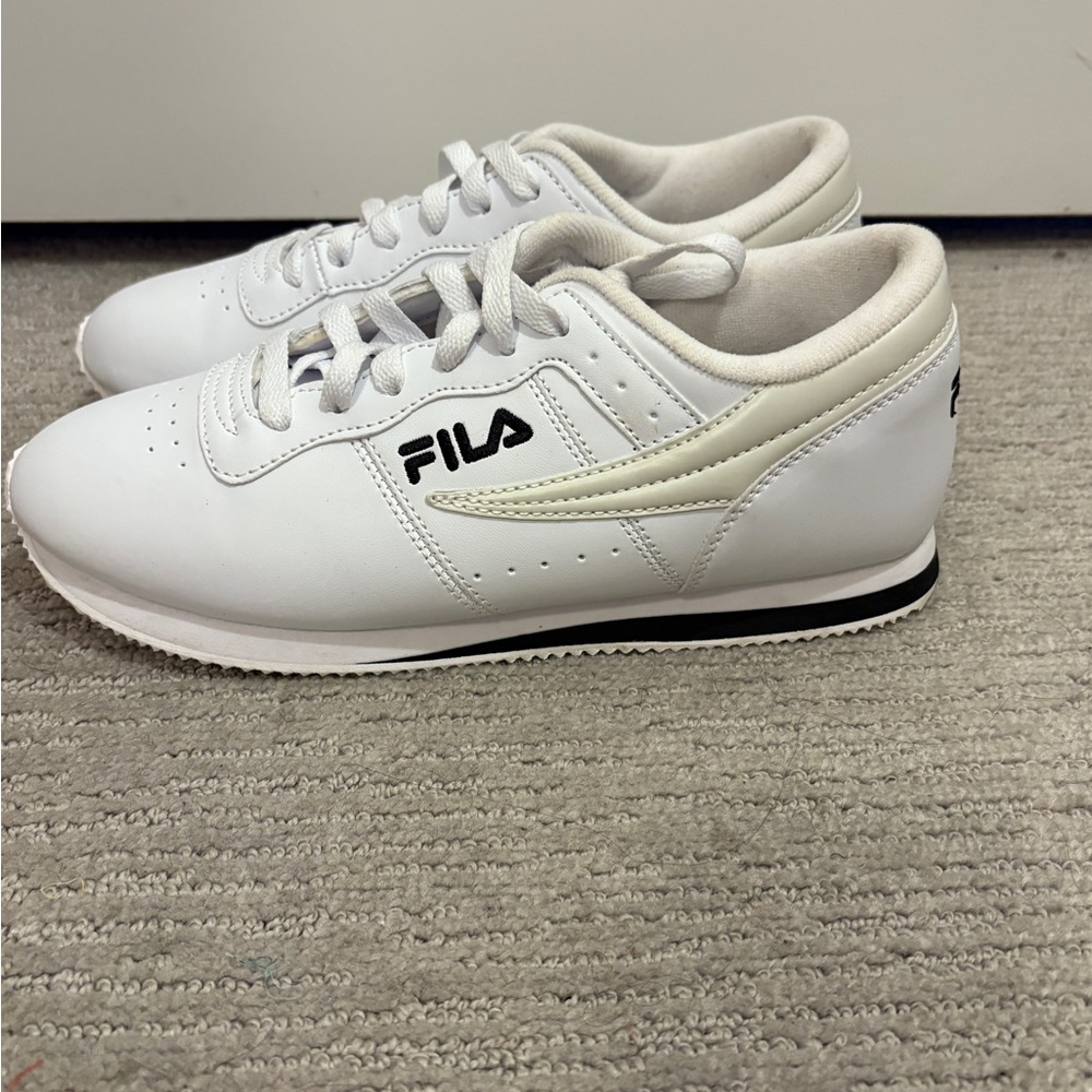 Fila Machu Sneaker White with Blue trim